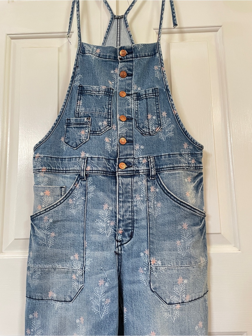 Pilcro Anthropologie The Painters Floral Denim Overalls Size 29 - Picture 4 of 10